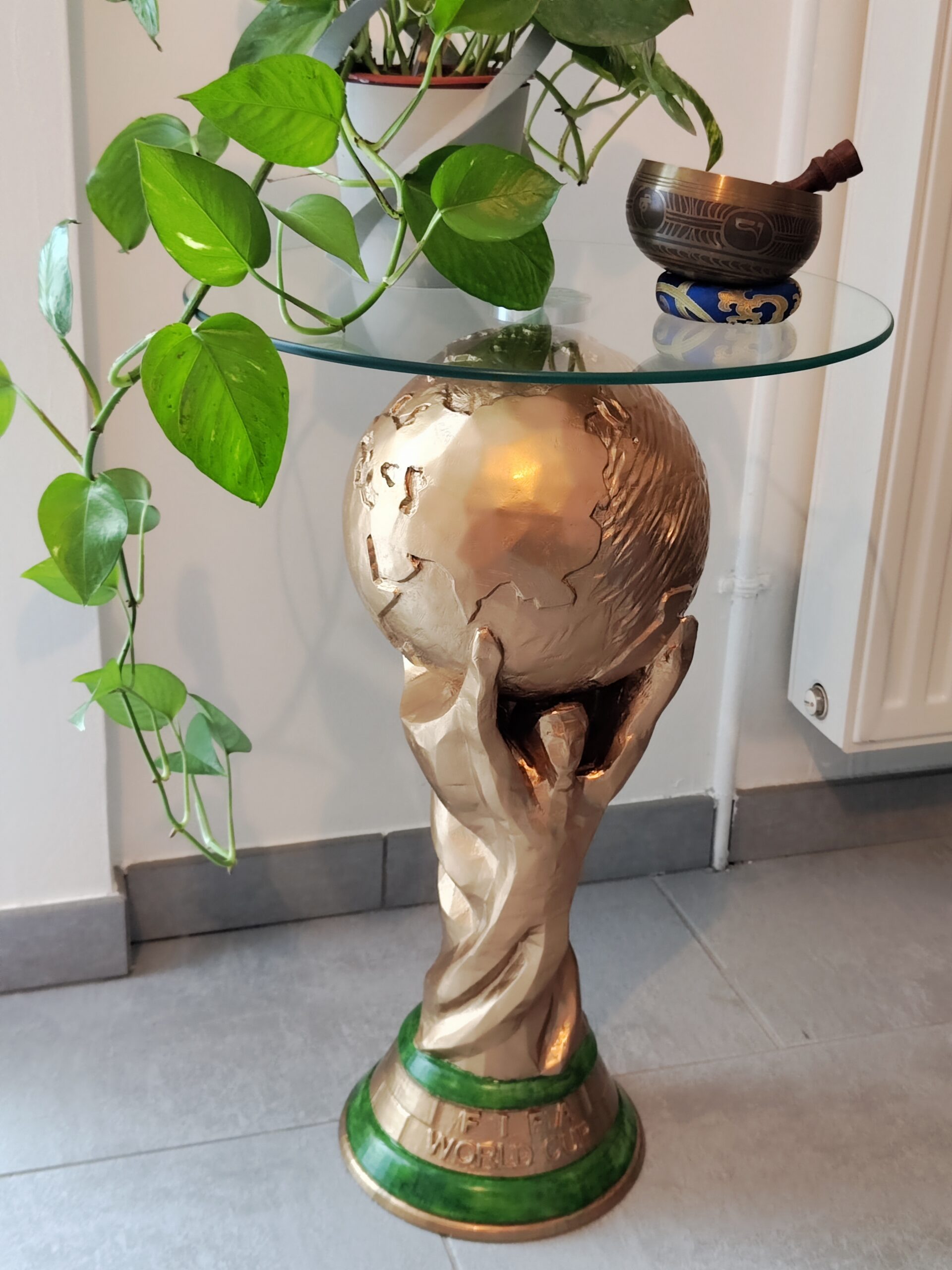 Table d'appoint "coupe du monde" imprimé en 3D.